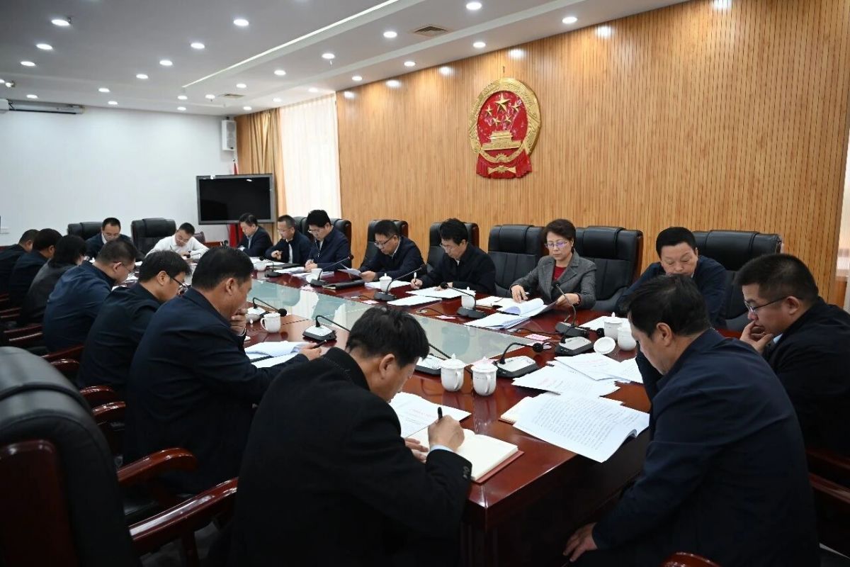 庆阳市五届人大常委会党组(扩大)会议召开