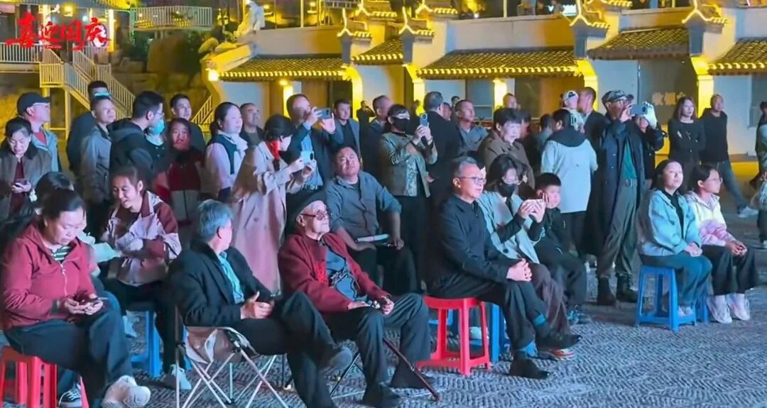 ▲&ldquo;文艺润景区 欢度国庆节&rdquo;国庆专场演出