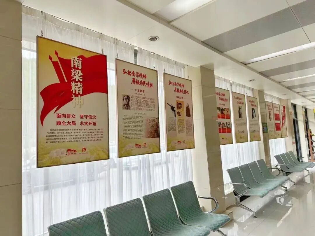 华池县政务服务中心以特色增值服务打造暖心复合空间