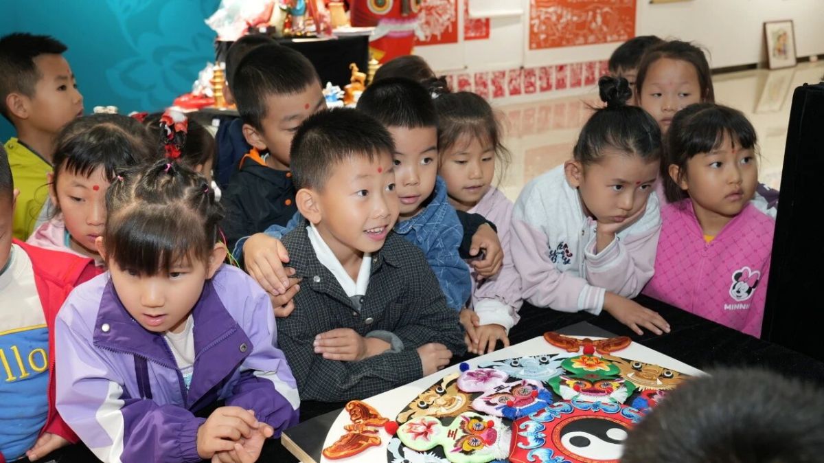 庆阳市文化馆开展青少年非遗研学体验活动