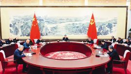 习近平：以更高标准、更实举措推进全面从严治党