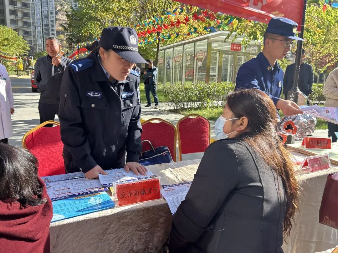 庆城县举办2026年“我们的节日·重阳”主题文明实践暨“赶大集”县级主场活动