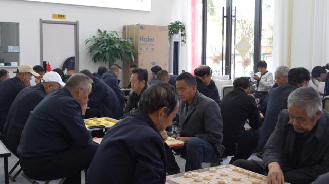 合水县西华池镇秦直路社区举办第二届象棋比赛暨“棋聚秦直·情暖重阳”主题活动