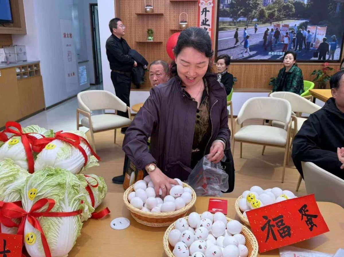 邮储银行庆阳和谐广场支行焕新开业便民金融服务再提质
