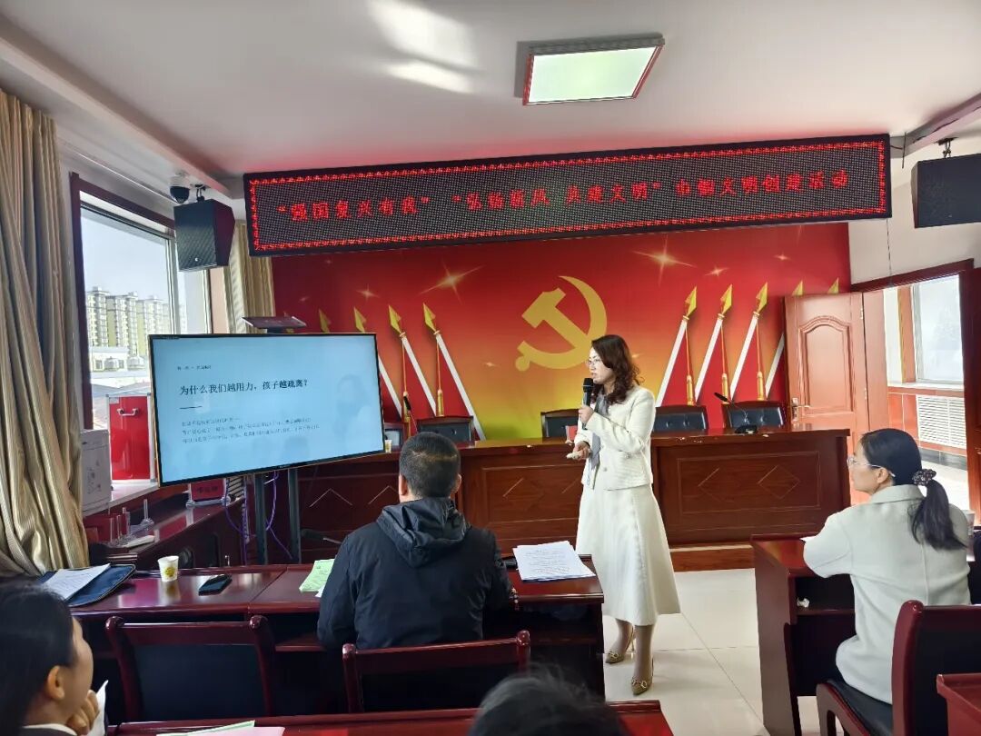 “强国复兴同心奋进 弘扬新风共建文明”巾帼文明创建活动圆满举行