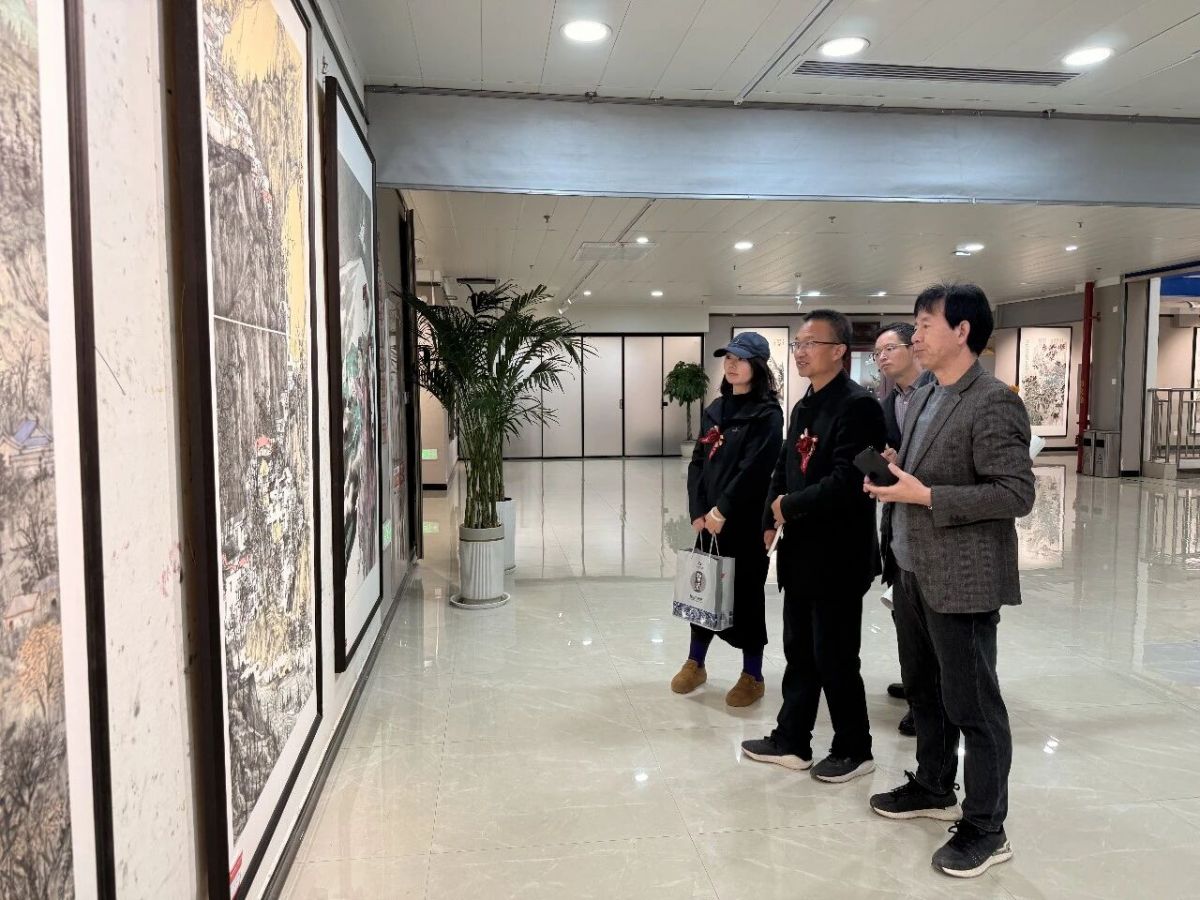 &ldquo;赓续长征精神，奋进复兴征程&rdquo;纪念红军长征胜利90周年庆阳市美术精品展开幕