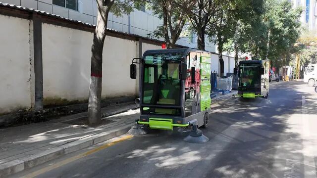 西峰区:纯电动清扫车上岗 环卫机械化作业再延伸