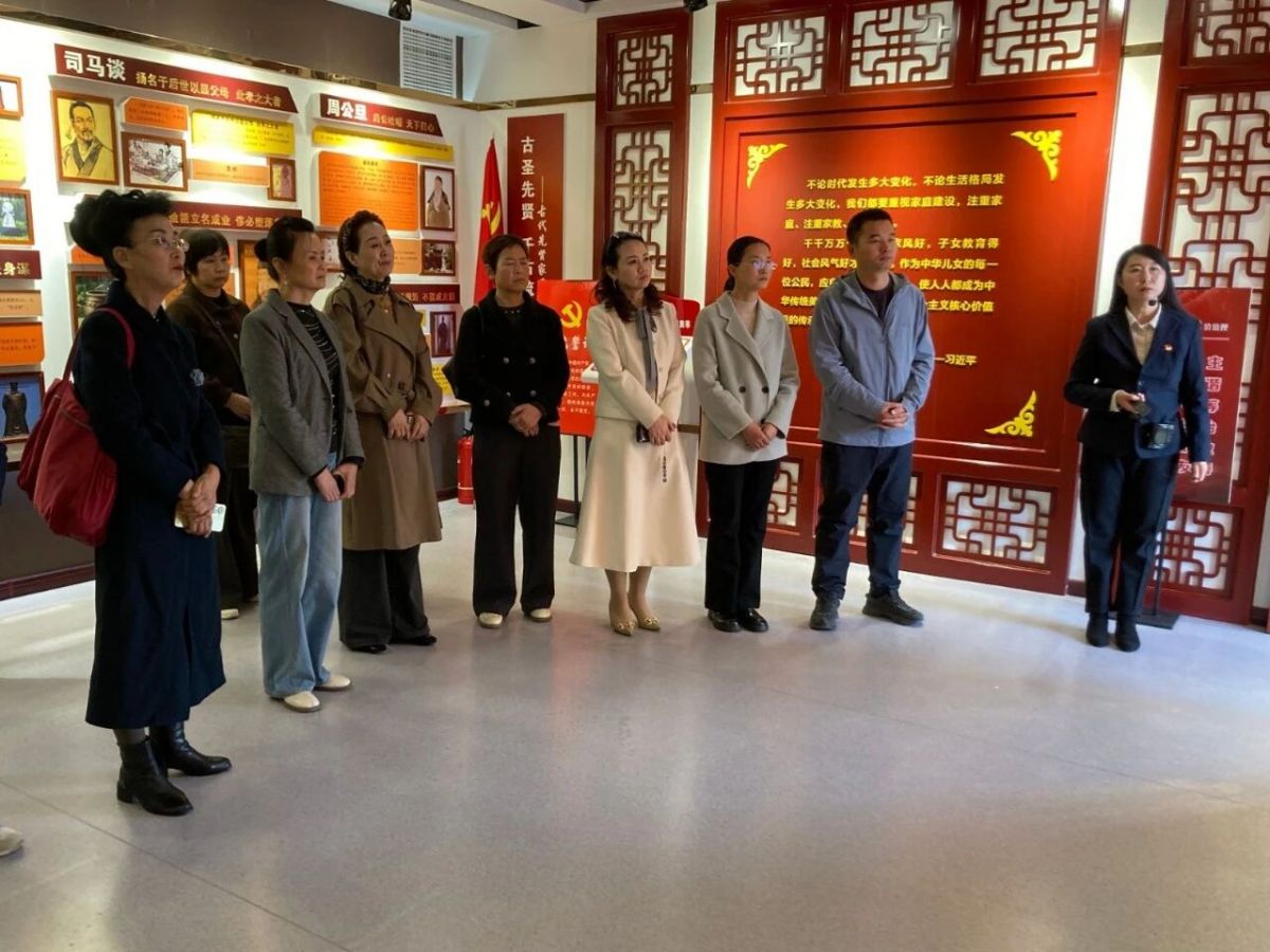市区联合开展 &ldquo;强国复兴同心奋进 弘扬新风共建文明&rdquo;巾帼文明创建活动
