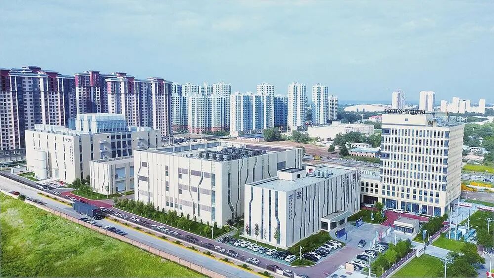全国一体化算力网络国家枢纽节点（甘肃&middot;庆阳）数据中心集群枢纽资源调度区一角。（资料图）