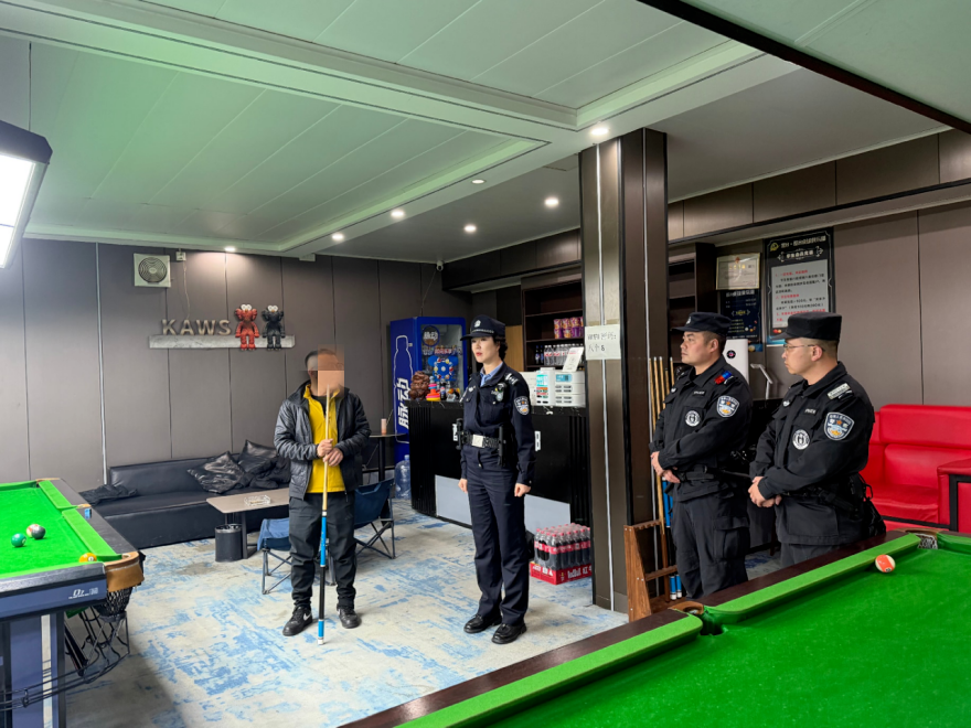 把警力摆到街面，把平安送到身边