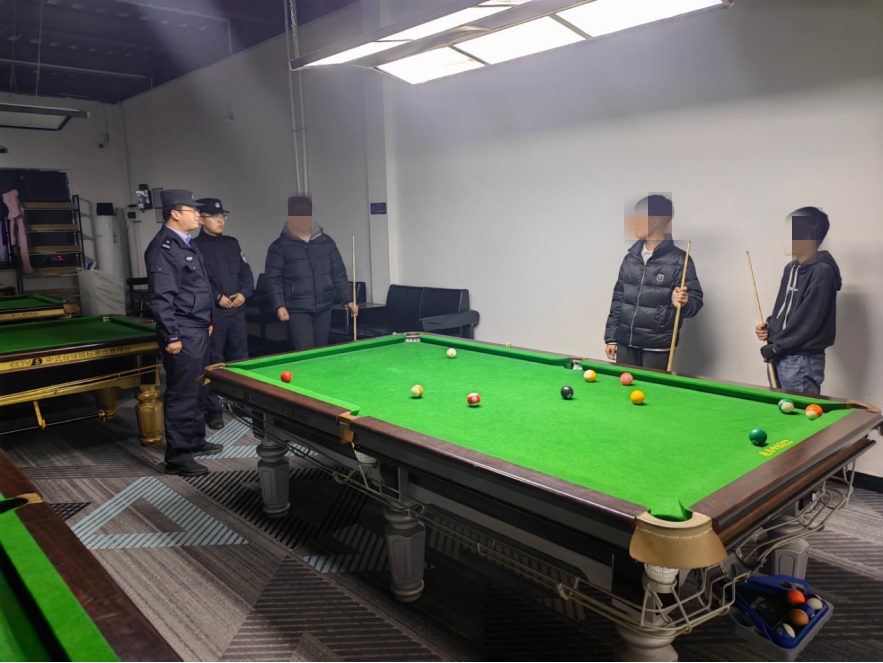 把警力摆到街面，把平安送到身边